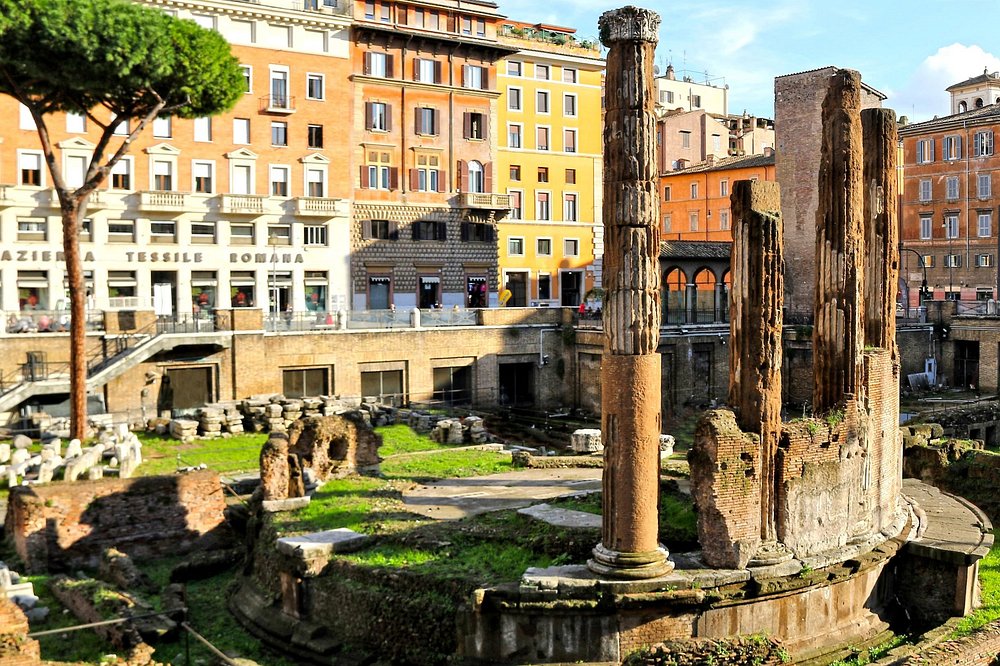 Largo di Torre Argentina